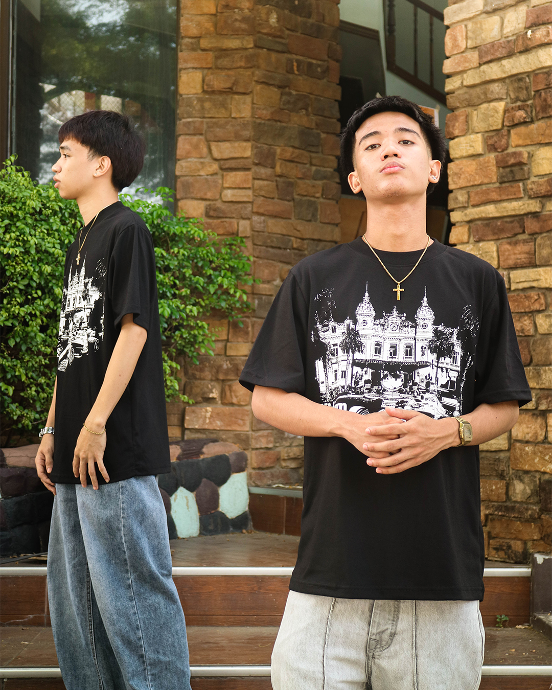 'Casino' Classic Fit Tee (Black)