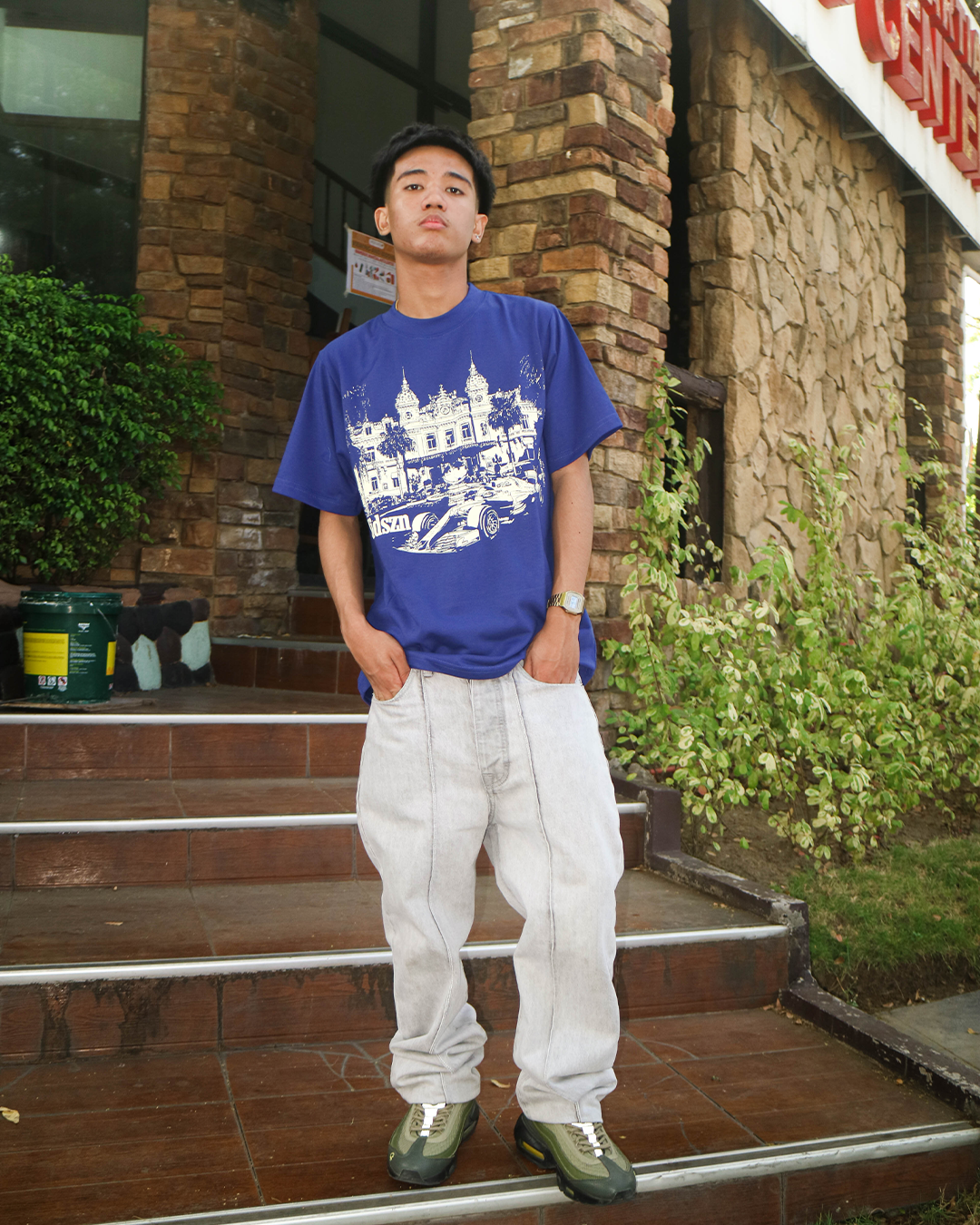 'Casino' Classic Fit Tee (Blue)